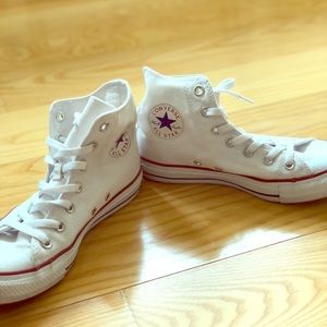 Unisex White Chuck Taylor Converse All Star